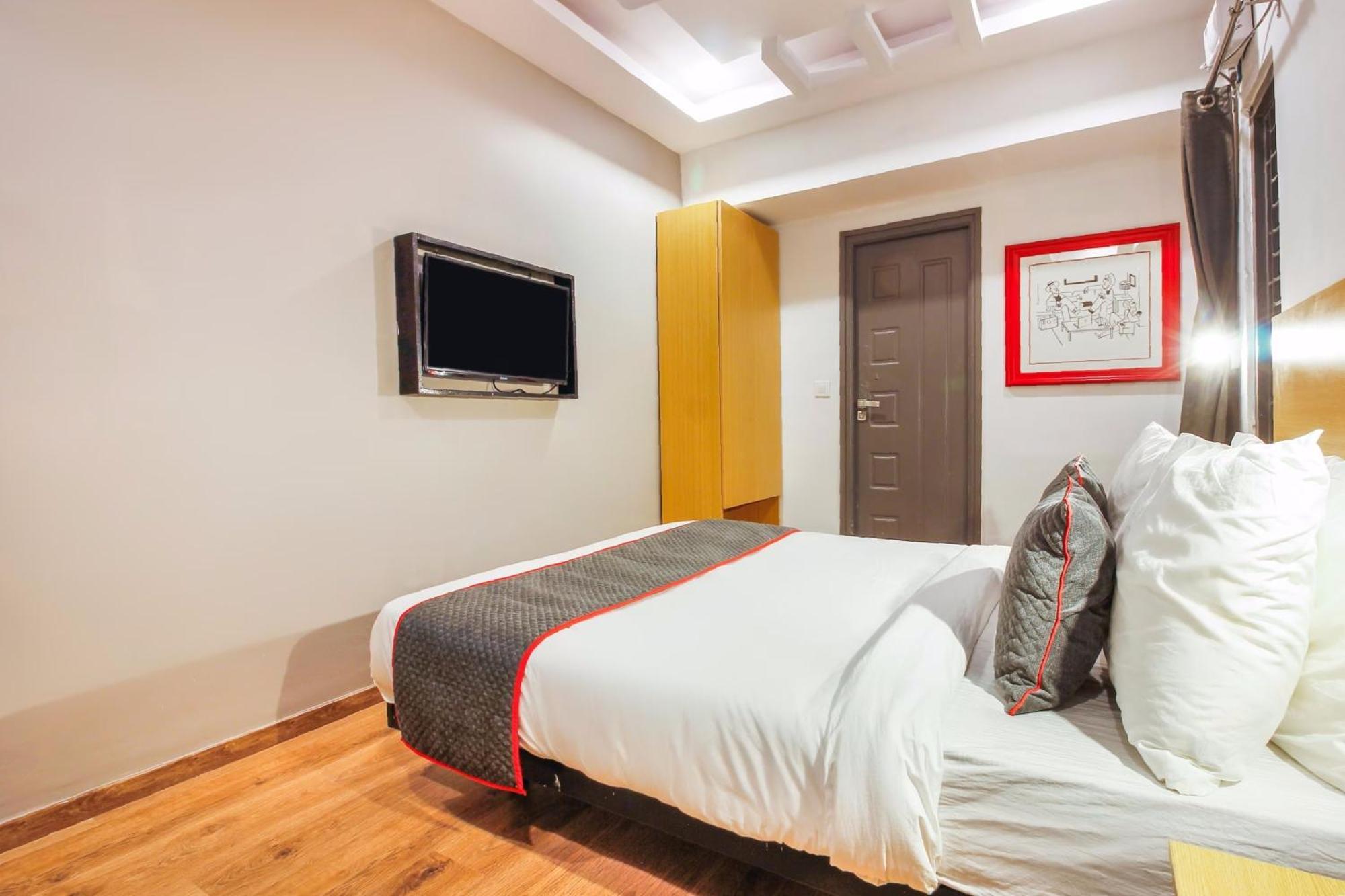 Super Townhouse Rcc Sunrise Hotel Hyderabad Luaran gambar