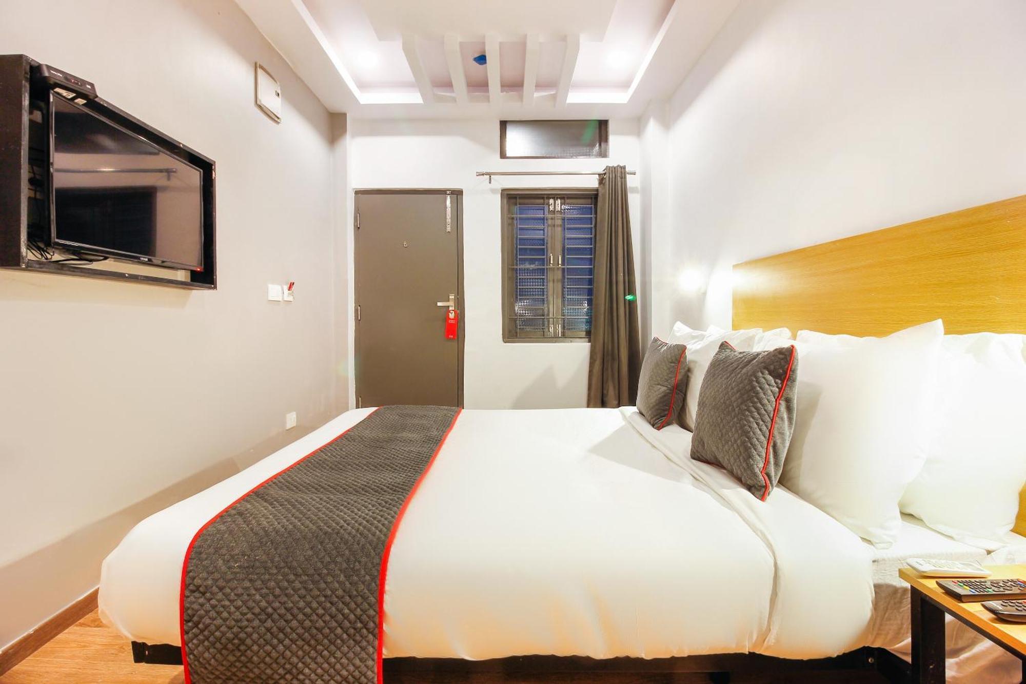 Super Townhouse Rcc Sunrise Hotel Hyderabad Luaran gambar