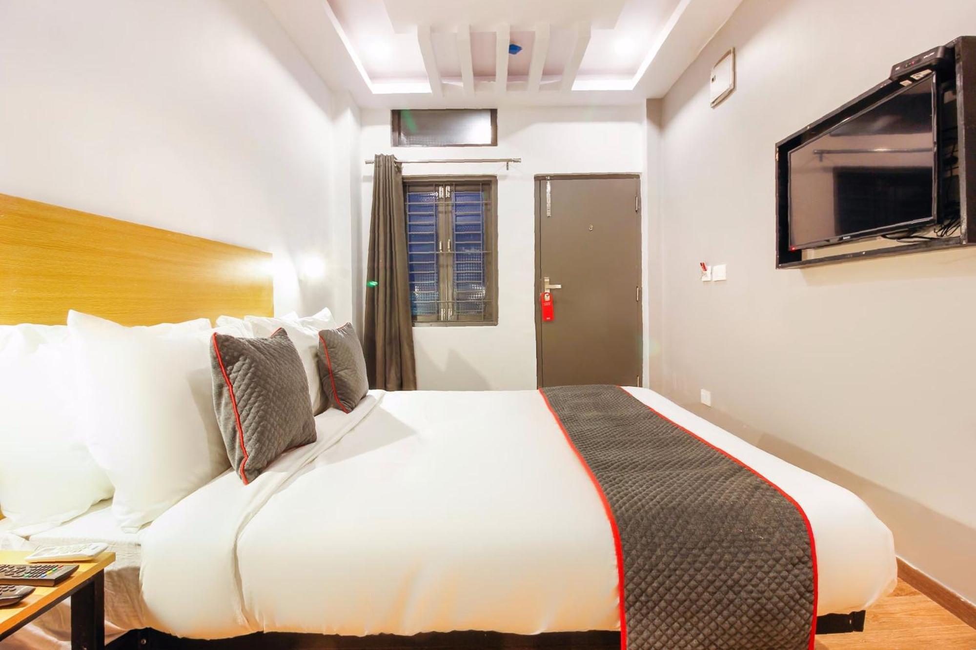 Super Townhouse Rcc Sunrise Hotel Hyderabad Luaran gambar