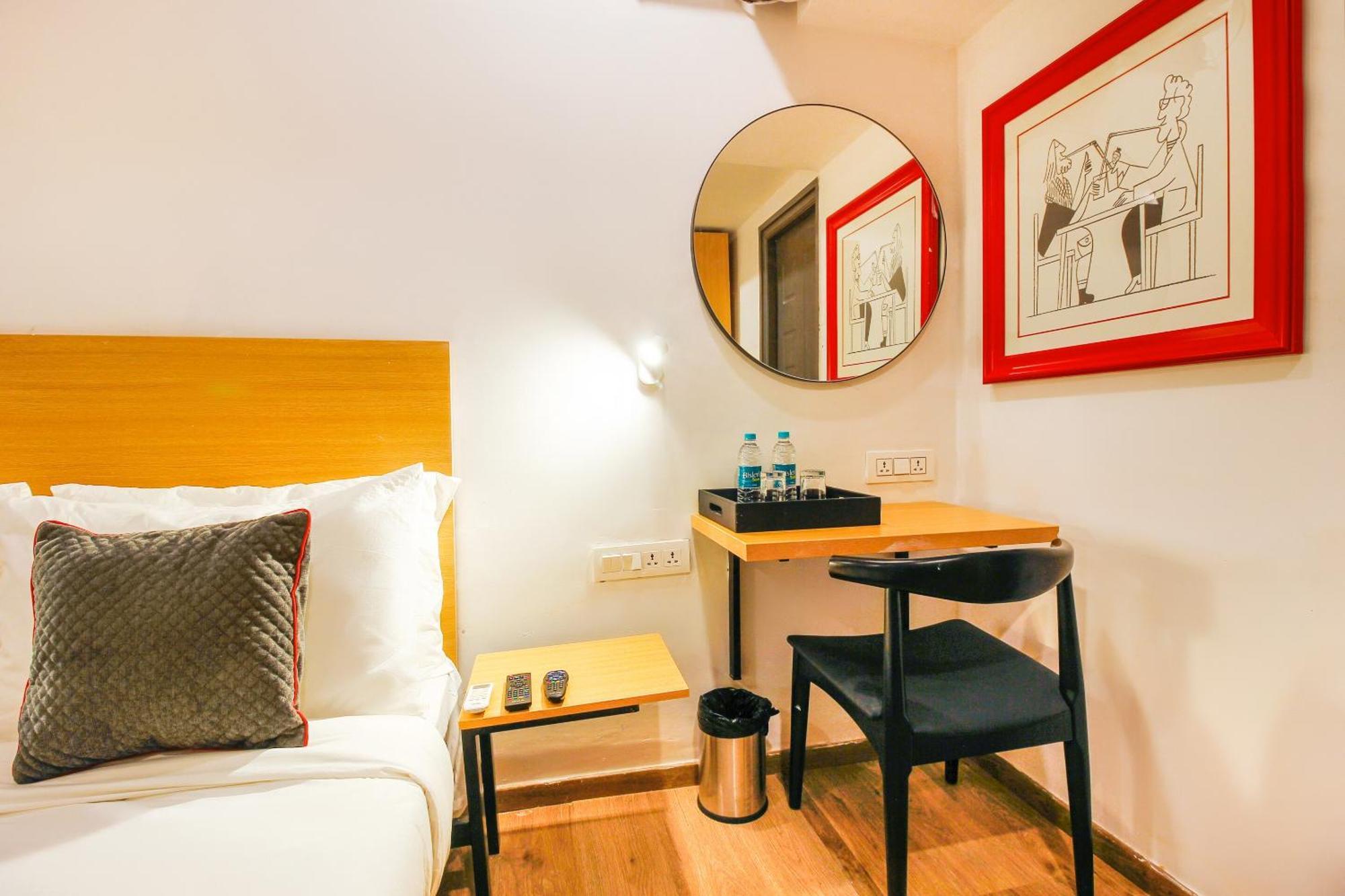 Super Townhouse Rcc Sunrise Hotel Hyderabad Luaran gambar