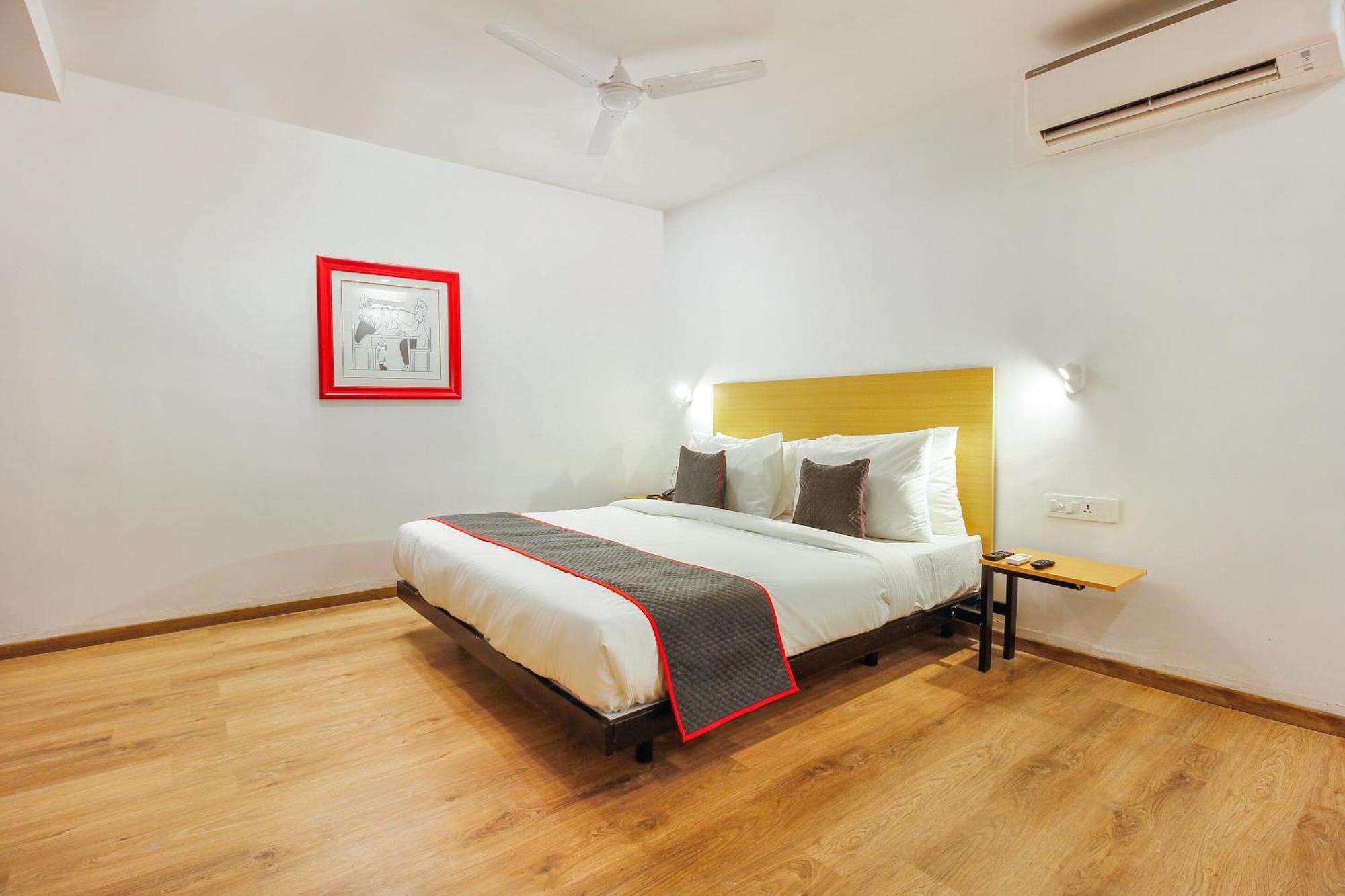 Super Townhouse Rcc Sunrise Hotel Hyderabad Luaran gambar
