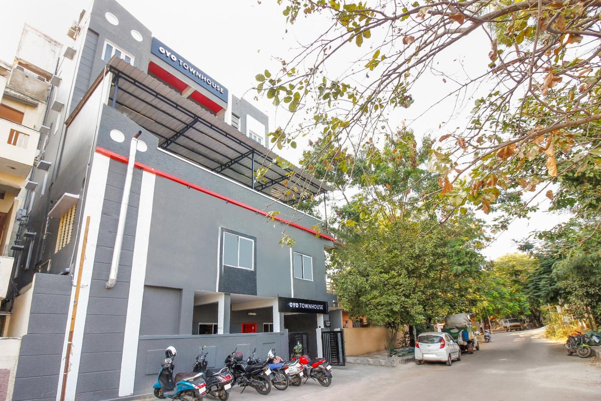 Super Townhouse Rcc Sunrise Hotel Hyderabad Luaran gambar